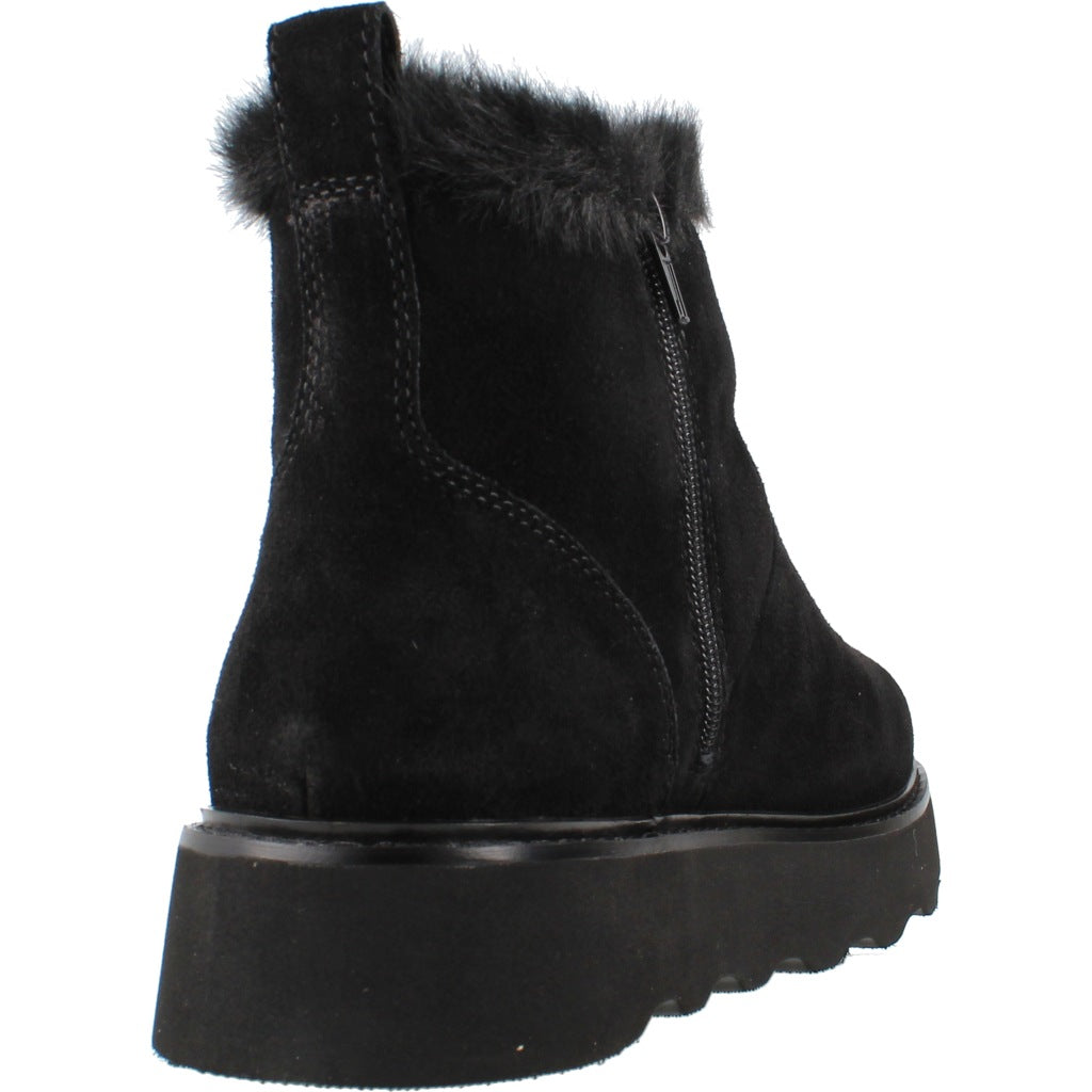 BLAUER MID BOOT KYLE en color NEGRO  (3)