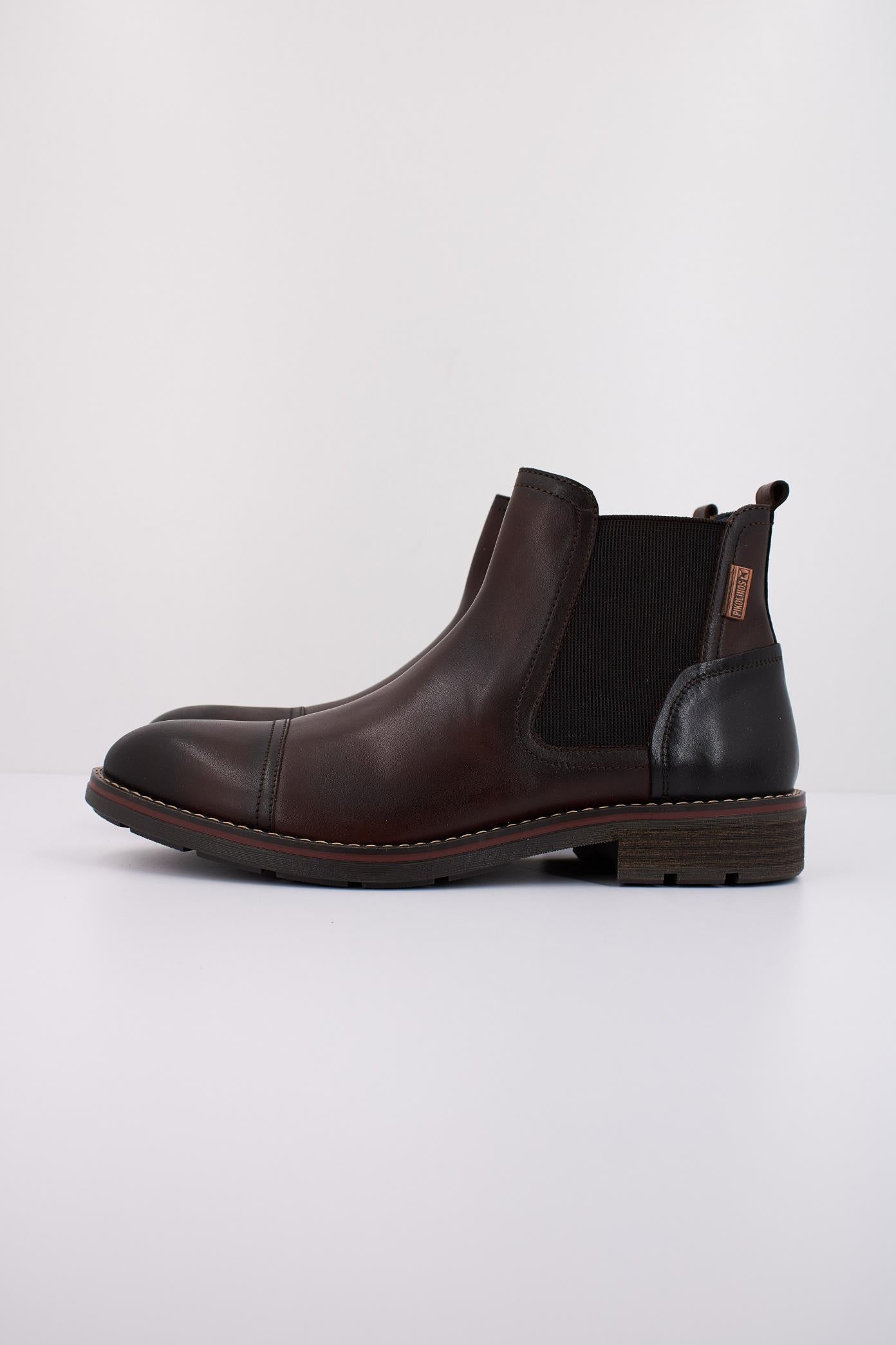 PIKOLINOS YORK MM en color MARRON  (1)
