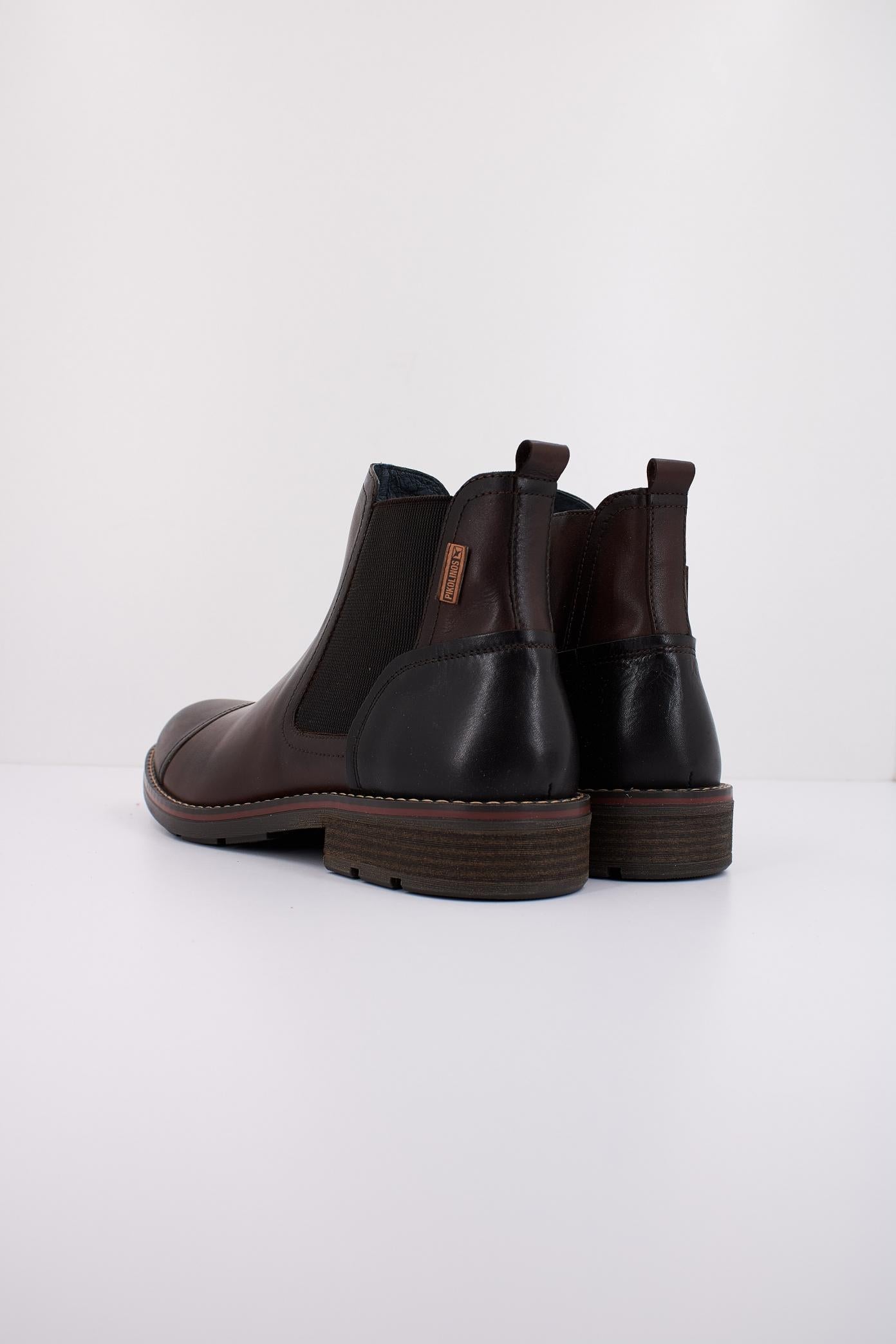 PIKOLINOS YORK MM en color MARRON  (4)