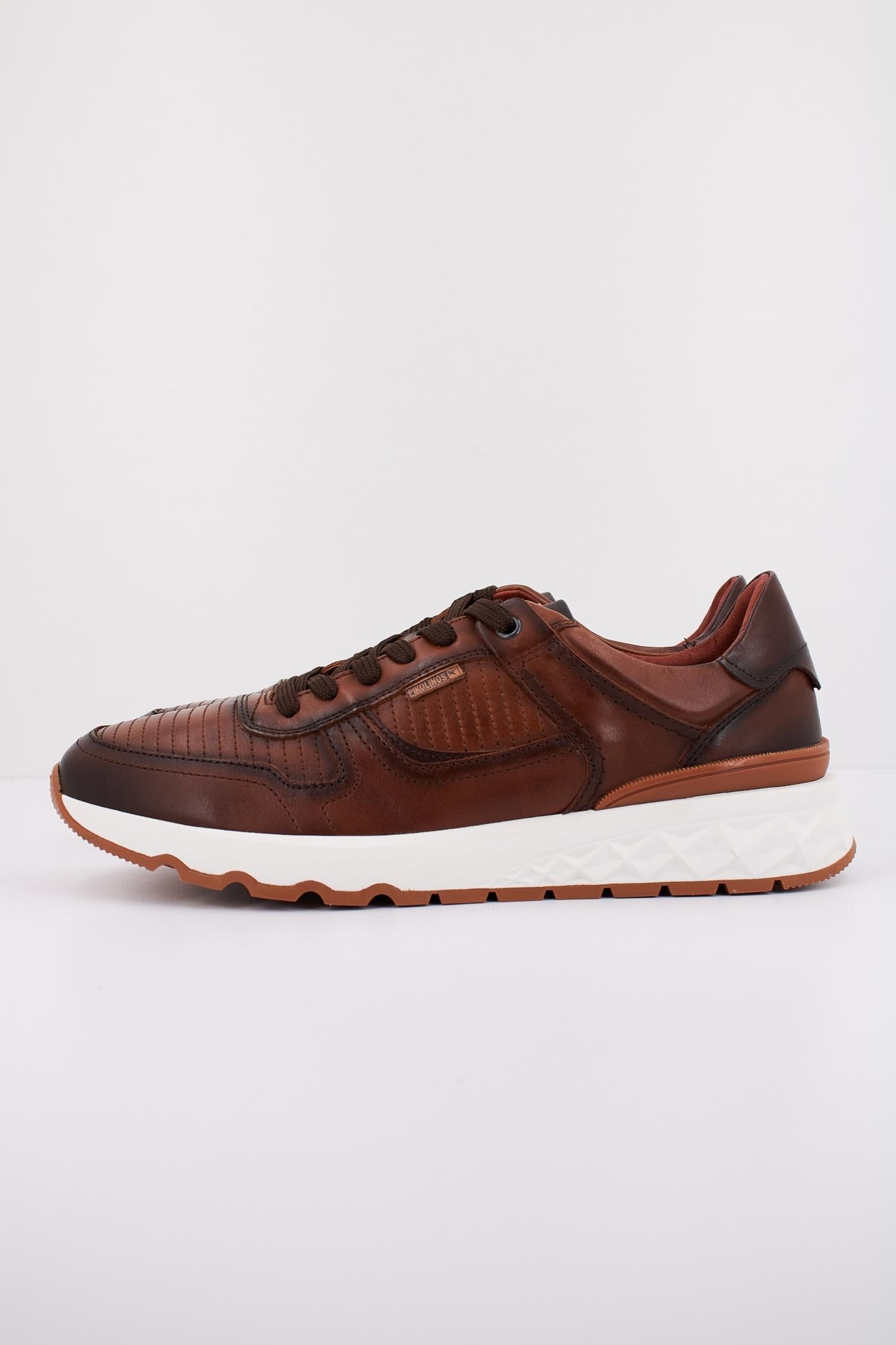 PIKOLINOS ARANDA en color MARRON  (1)