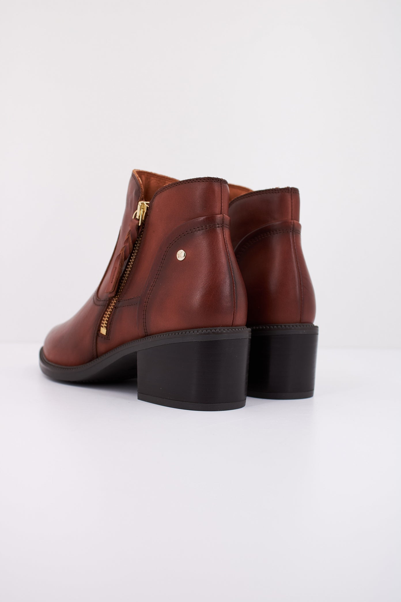 PIKOLINOS BACAROT WD  en color MARRON  (4)