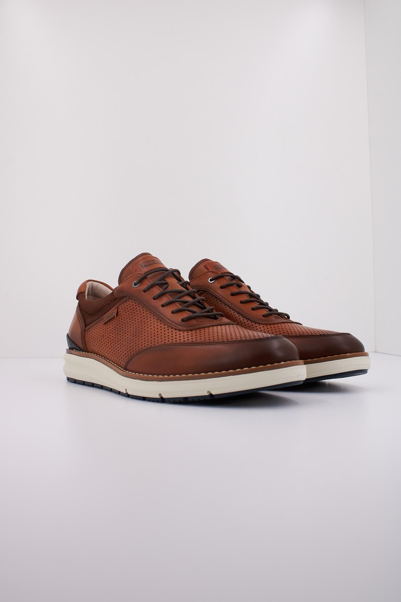 PIKOLINOS MA C en color MARRON  (2)