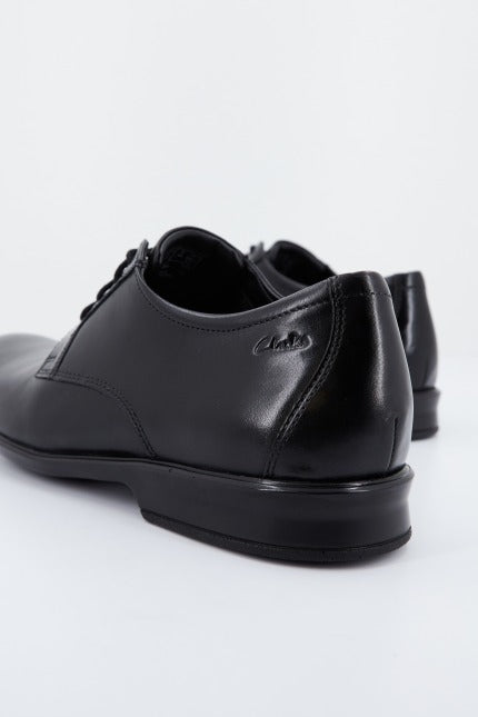 CLARKS BENSLEY LACE en color NEGRO  (3)