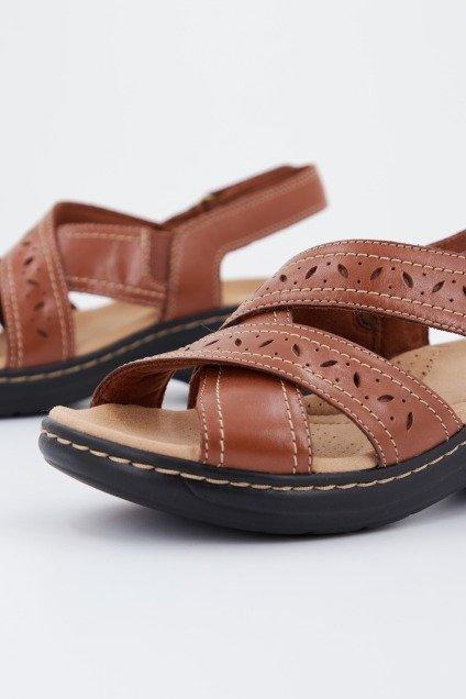 CLARKS LEXI PEARL en color MARRON  (4)