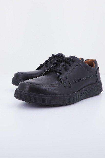 CLARKS UN ADOBE EASE en color NEGRO  (2)