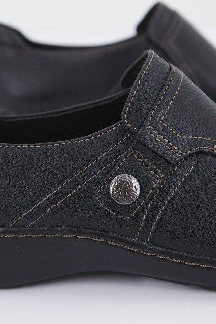 CLARKS CORA POPPY en color NEGRO  (4)