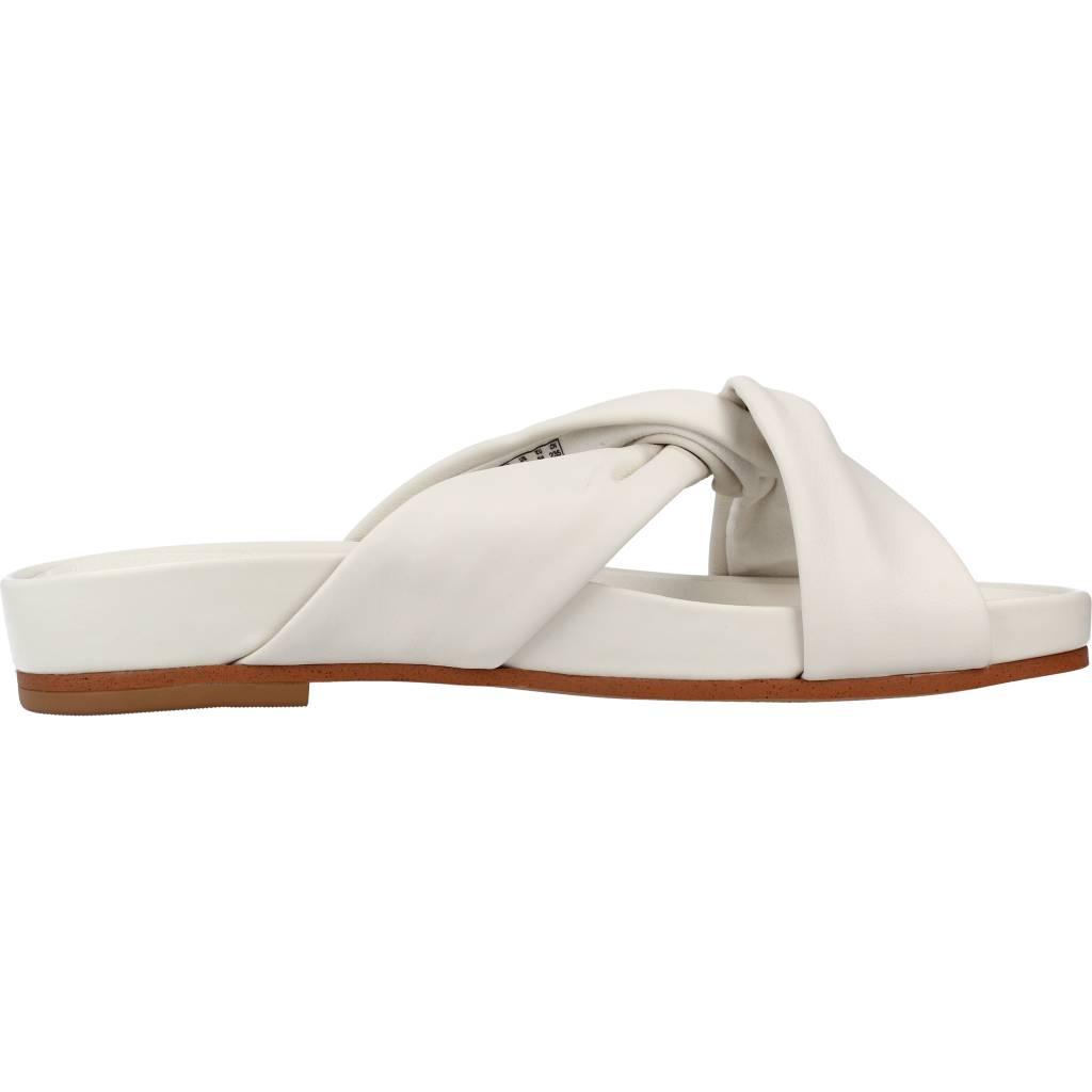 CLARKS  PURE TWIST en color BLANCO  (4)