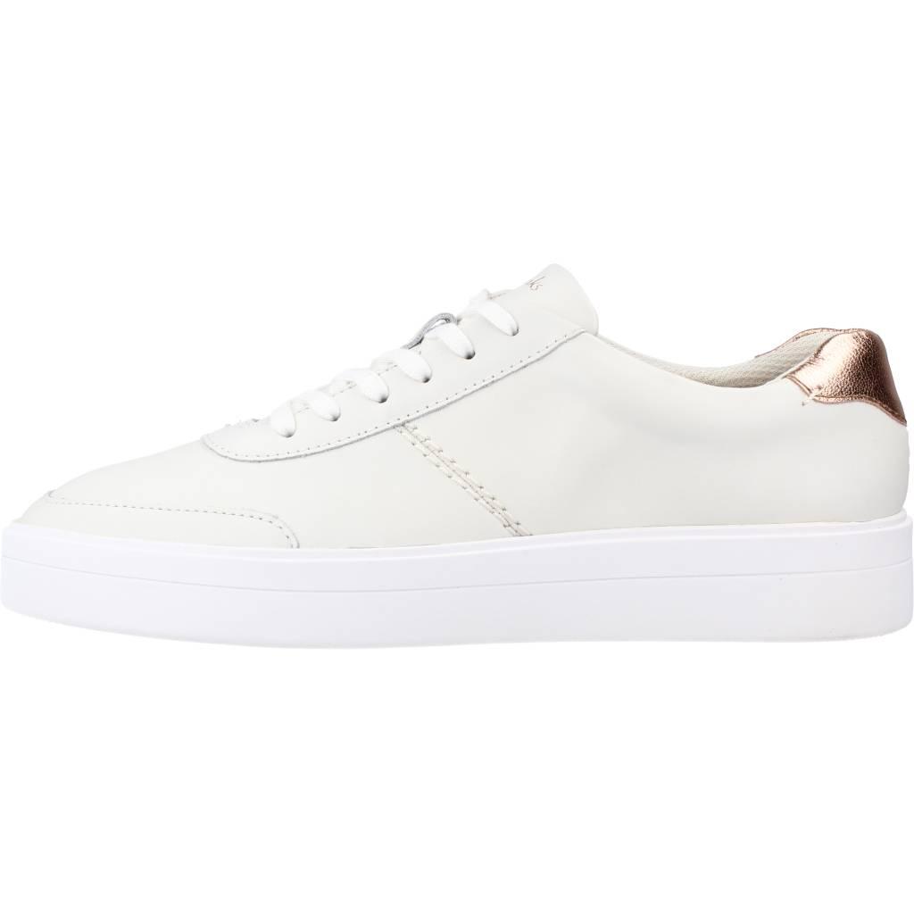 CLARKS HERO WALK en color BLANCO  (2)
