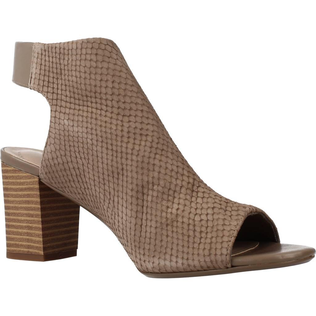 CLARKS DEVA BELL en color MARRON  (5)