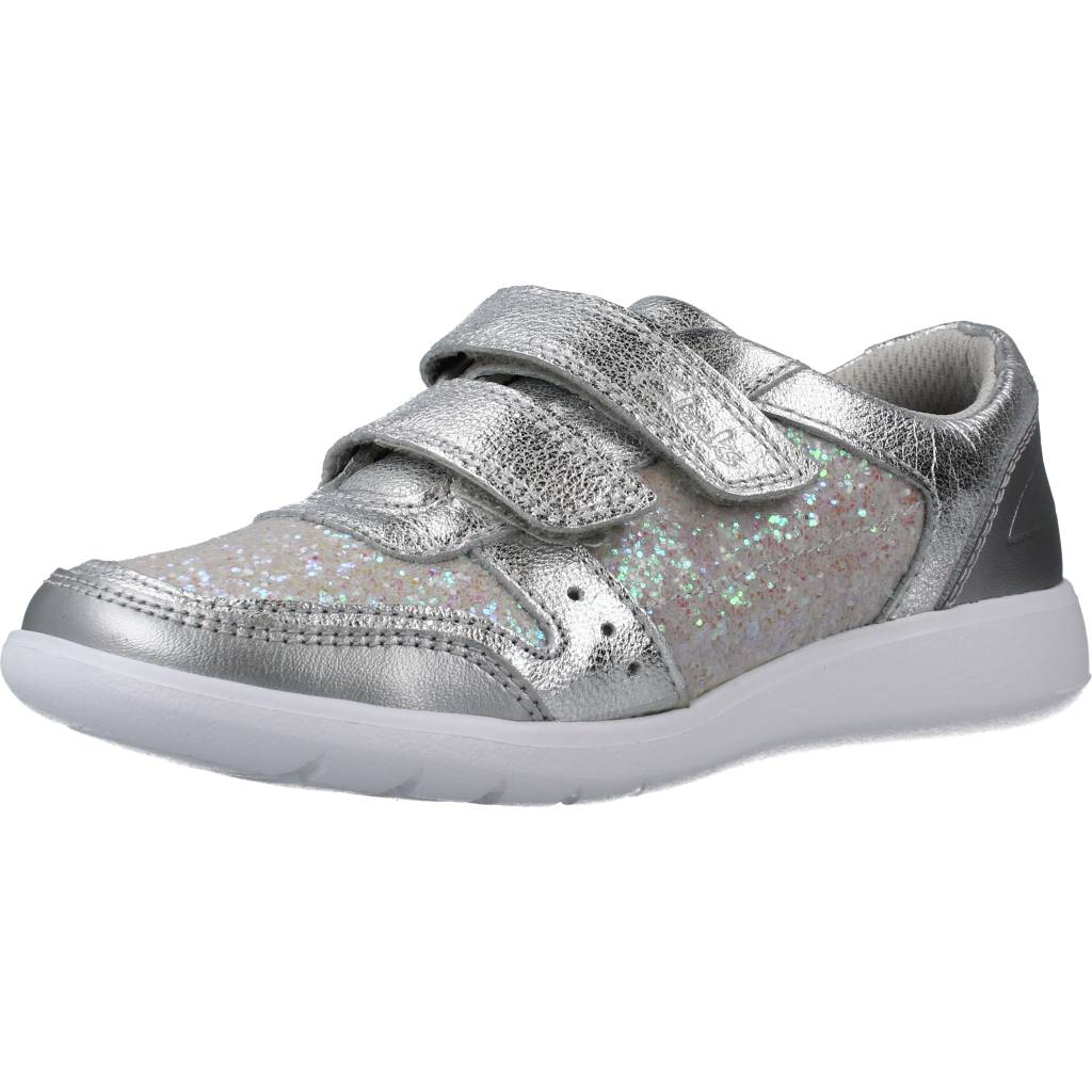 CLARKS SCAPE SPIRIT K en color PLATA  (1)