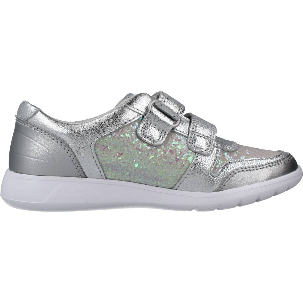 CLARKS SCAPE SPIRIT K en color PLATA  (4)