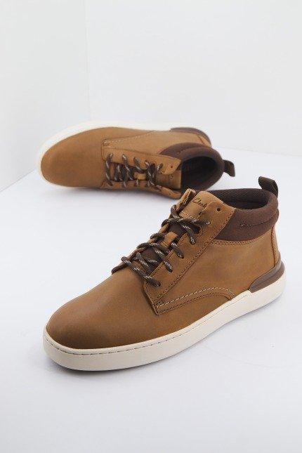 CLARKS COURTLITE MID en color MARRON CLARO  (1)