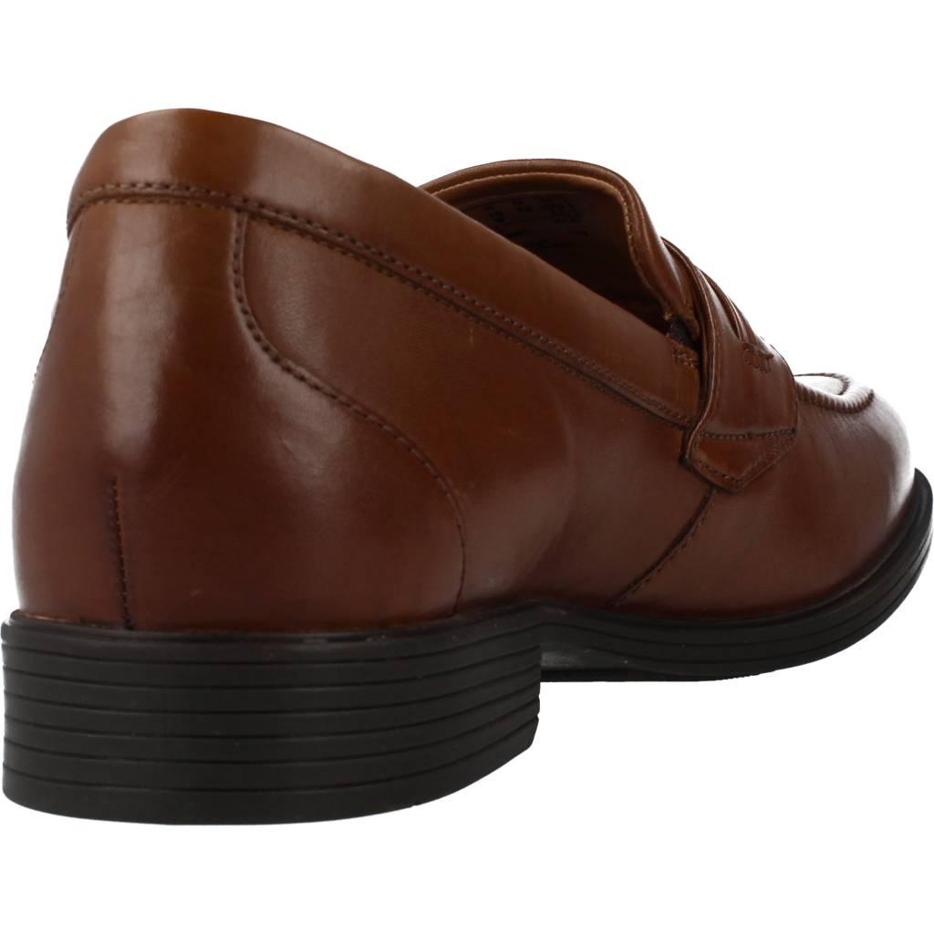 CLARKS WHIDDON LOAFER en color MARRON  (3)