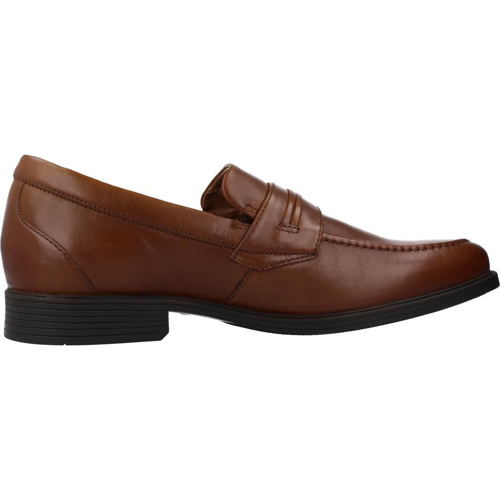 CLARKS WHIDDON LOAFER en color MARRON  (4)