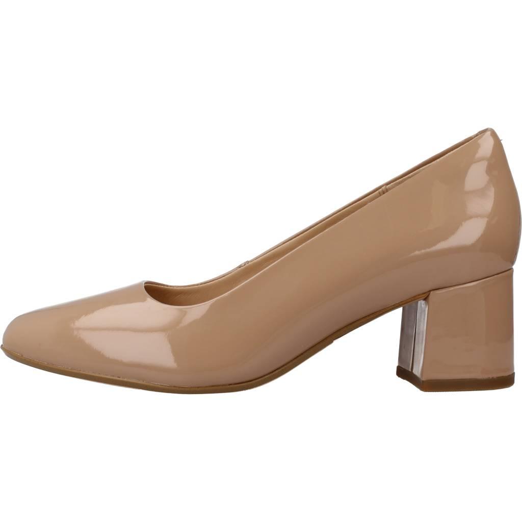 CLARKS  SHEER  COURT en color NUDE  (2)