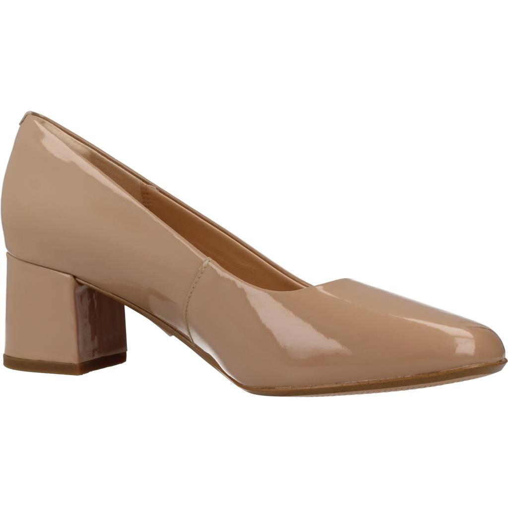 CLARKS  SHEER  COURT en color NUDE  (5)