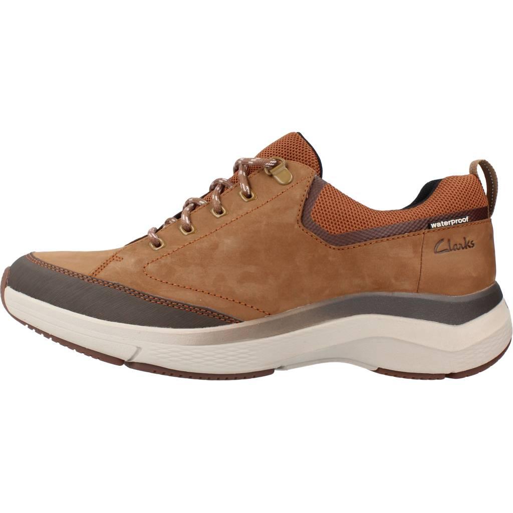 CLARKS  WAVE . VIBE en color MARRON  (2)