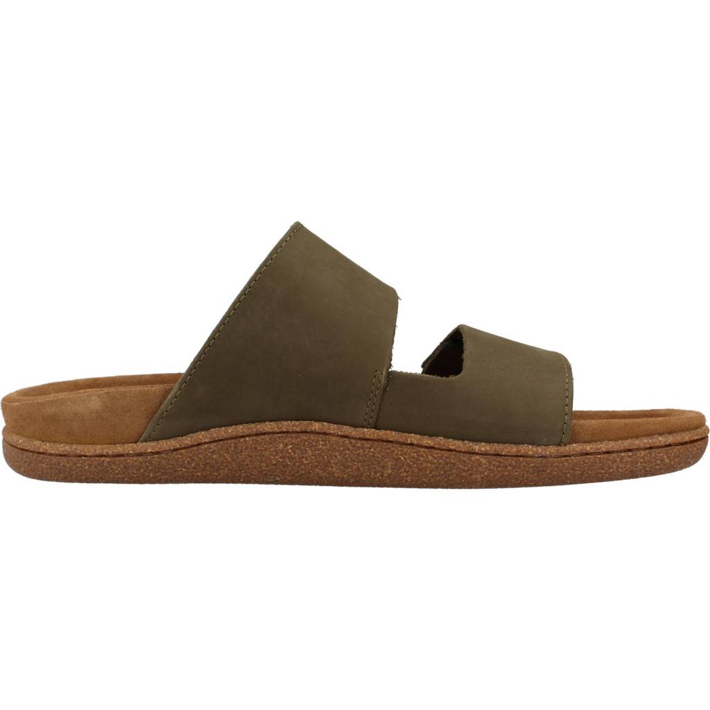 CLARKS  PILTON STRAP en color VERDE  (4)