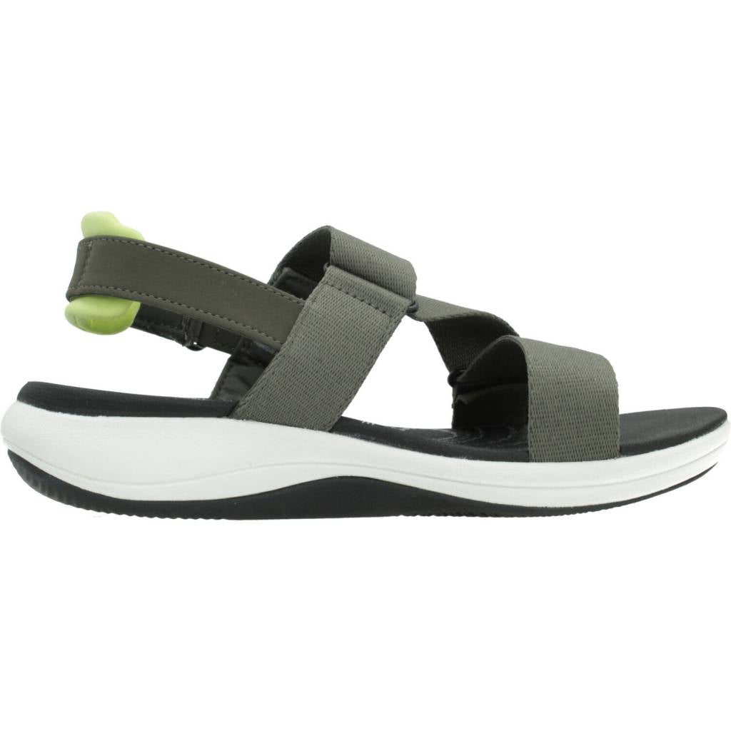 CLARKS MIRA SUN en color VERDE  (4)