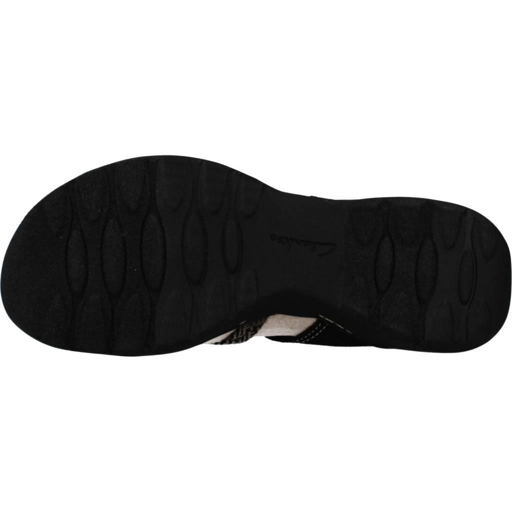 CLARKS AMANDA EASE en color NEGRO  (6)