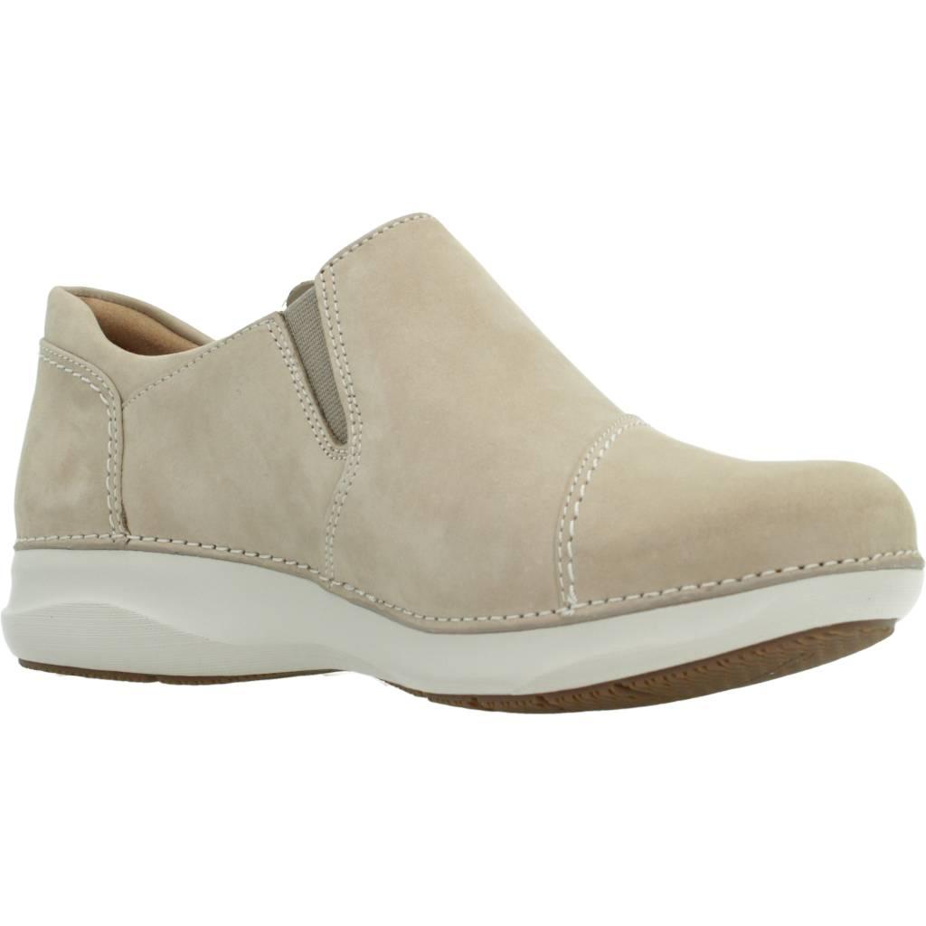 CLARKS APPLEY ZIP en color BEIS  (5)