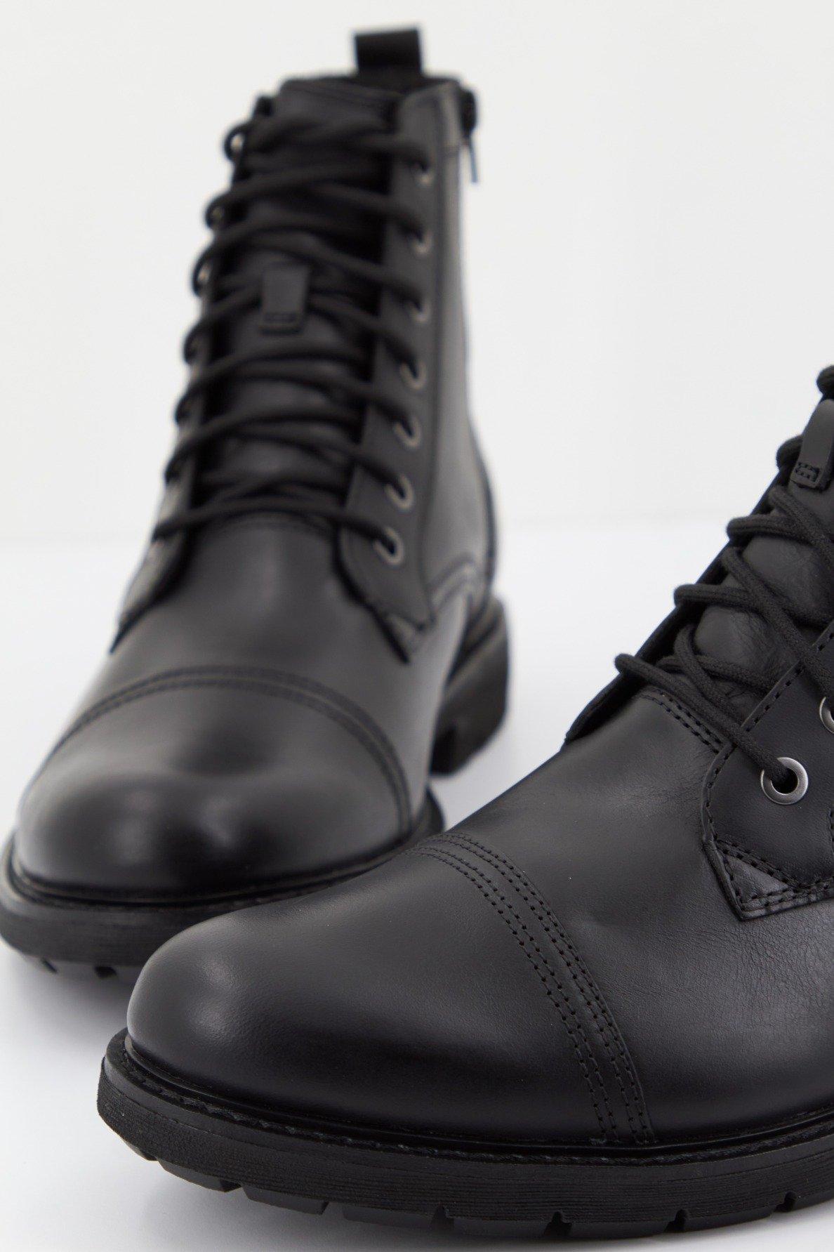 CLARKS BATCOMBE CAP en color NEGRO  (4)