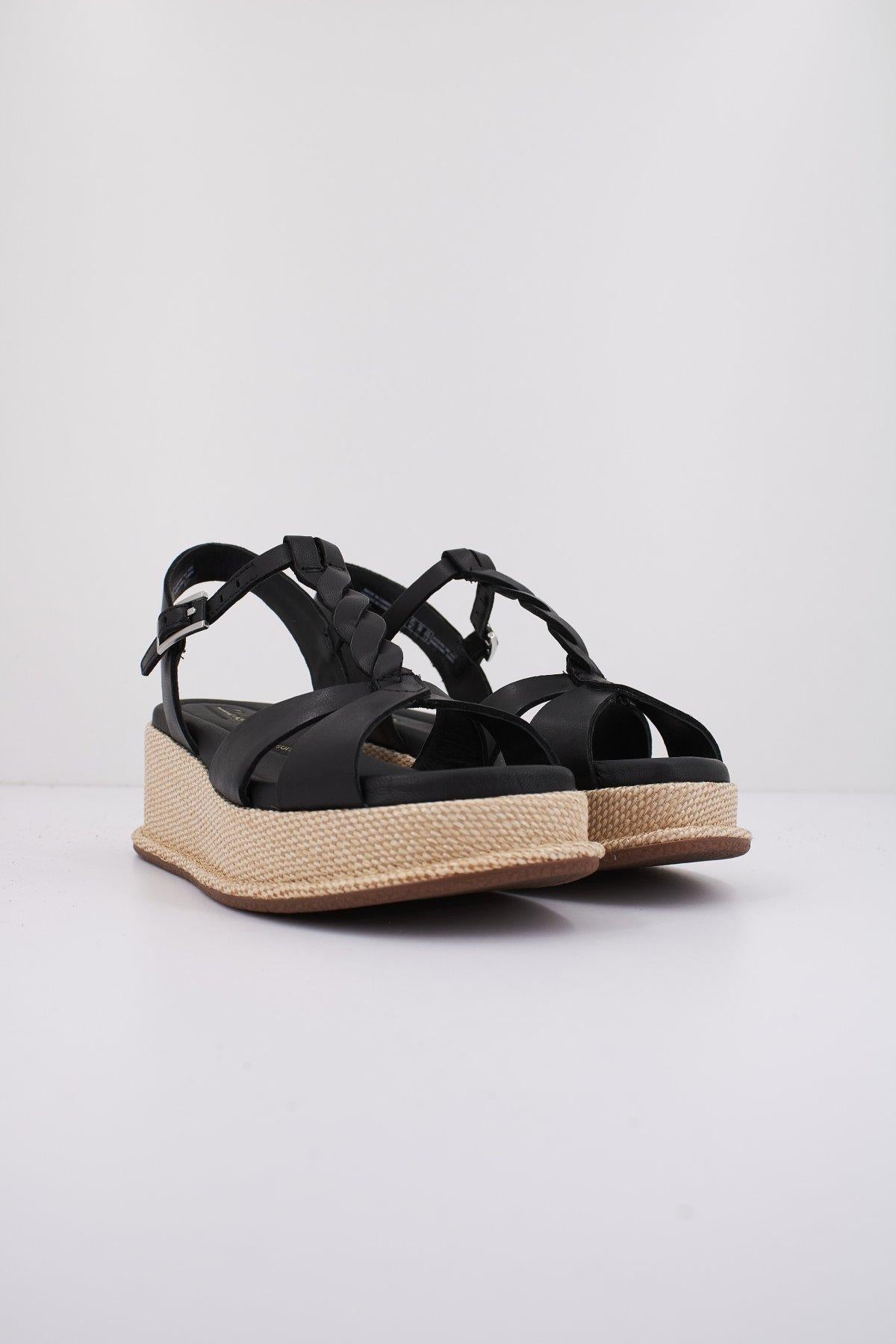CLARKS KIMMEI TWIST en color NEGRO  (2)