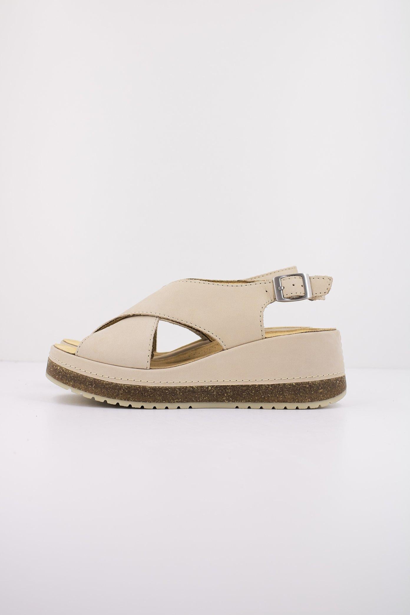 CLARKS KASSANDA STEP en color BEIS  (1)