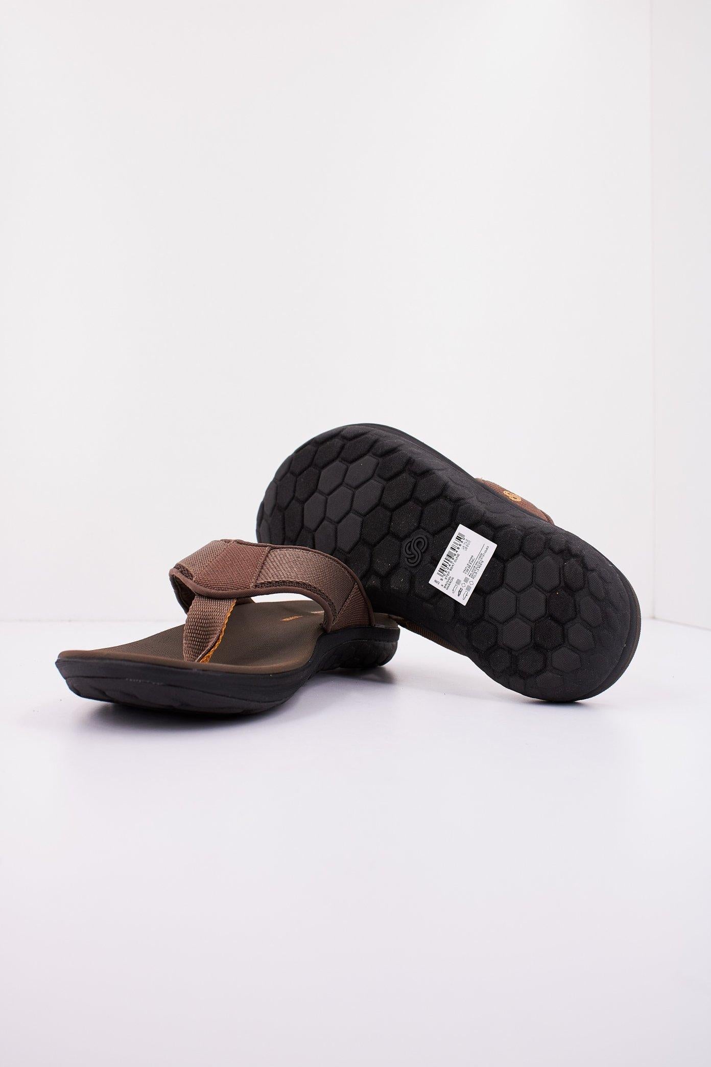 CLARKS STEP BEAT DUNE en color MARRON  (4)
