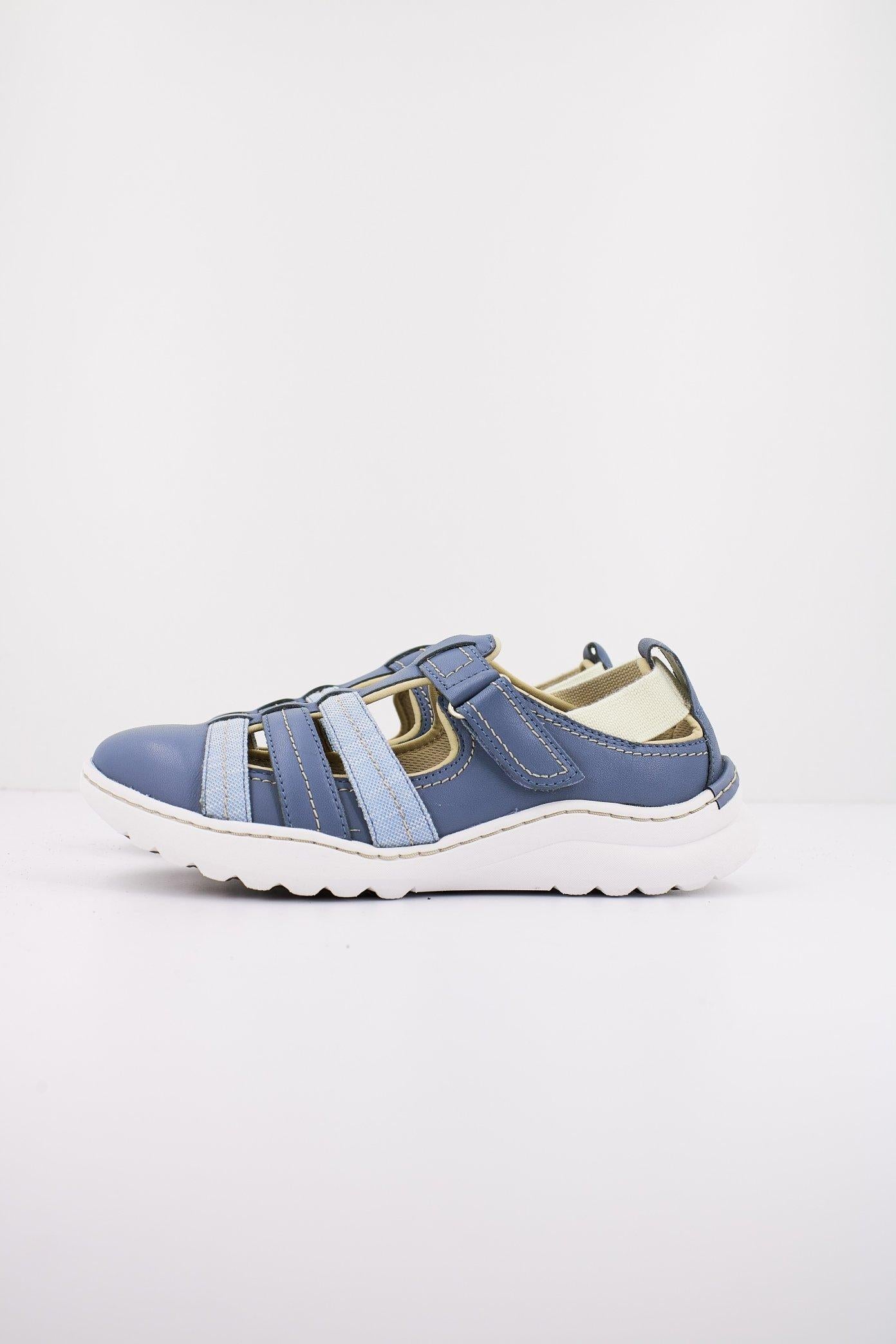 CLARKS TEAGAN STEP en color AZUL  (1)