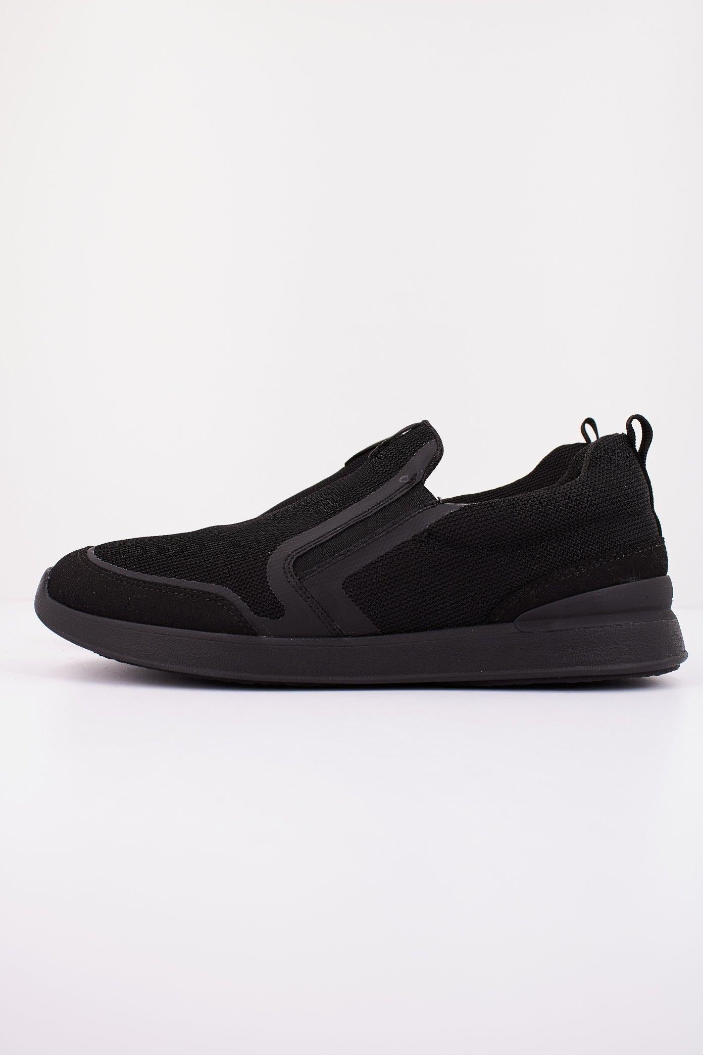 CLARKS LT EASE en color NEGRO  (1)