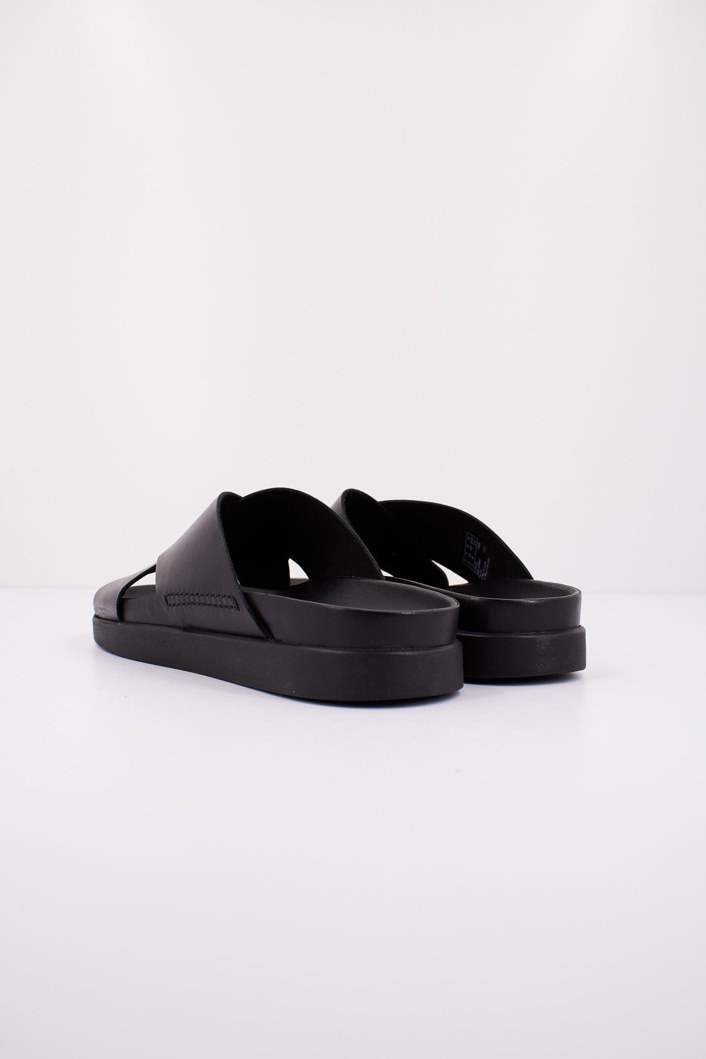 CLARKS SUNDER WAVE en color NEGRO  (3)