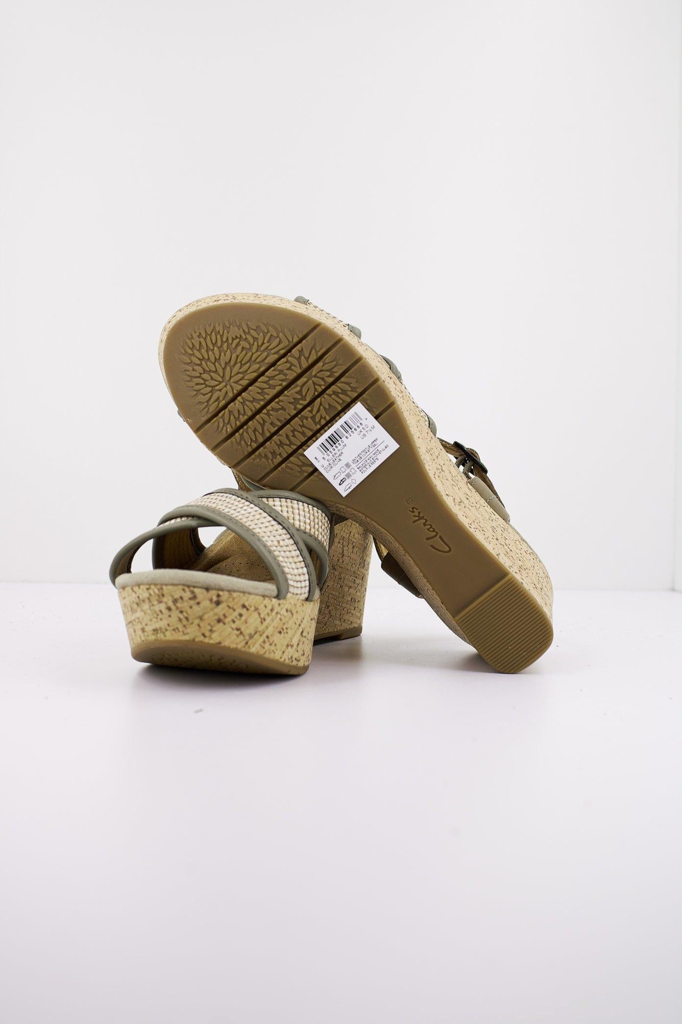 CLARKS C en color VERDE  (4)