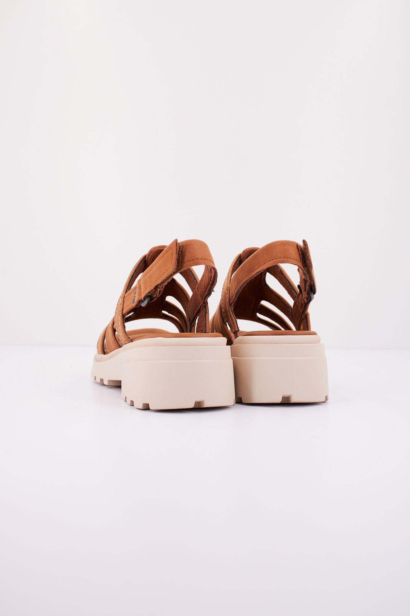 CLARKS COAST SHINE en color MARRON CLARO  (3)