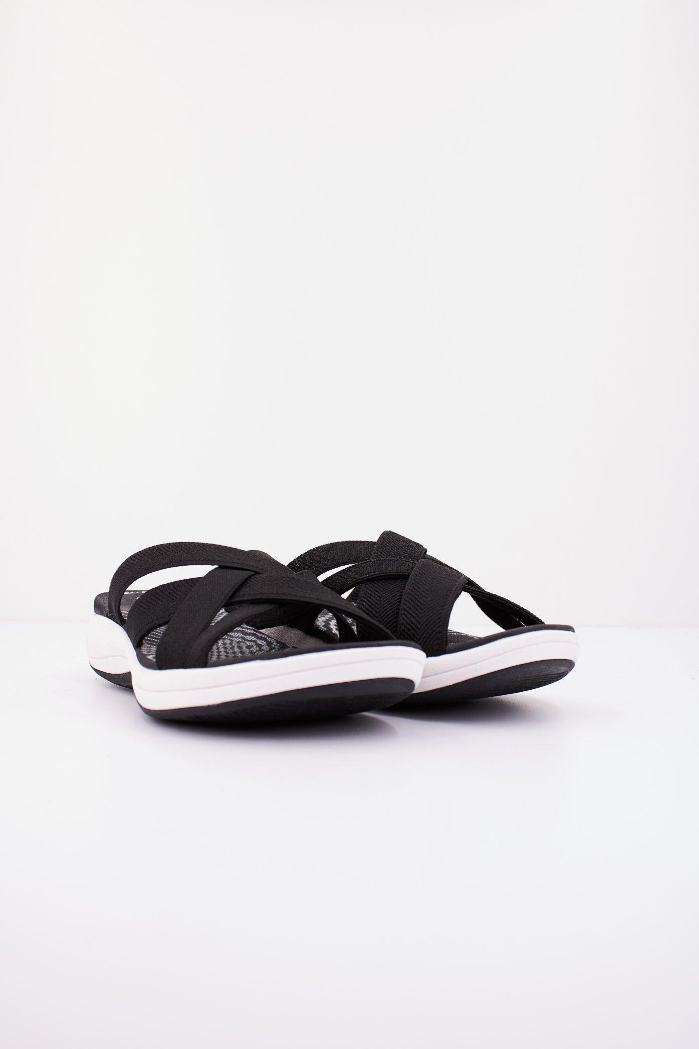 CLARKS MIRA GROVE en color NEGRO  (2)