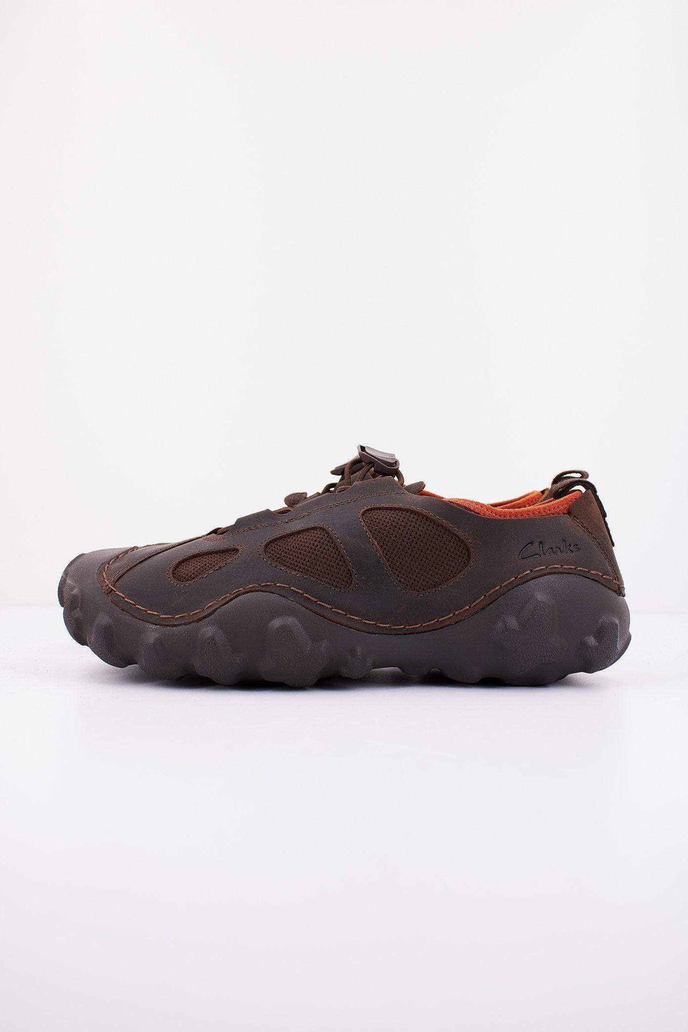 CLARKS MOKOLITE TRAIL en color MARRON  (1)