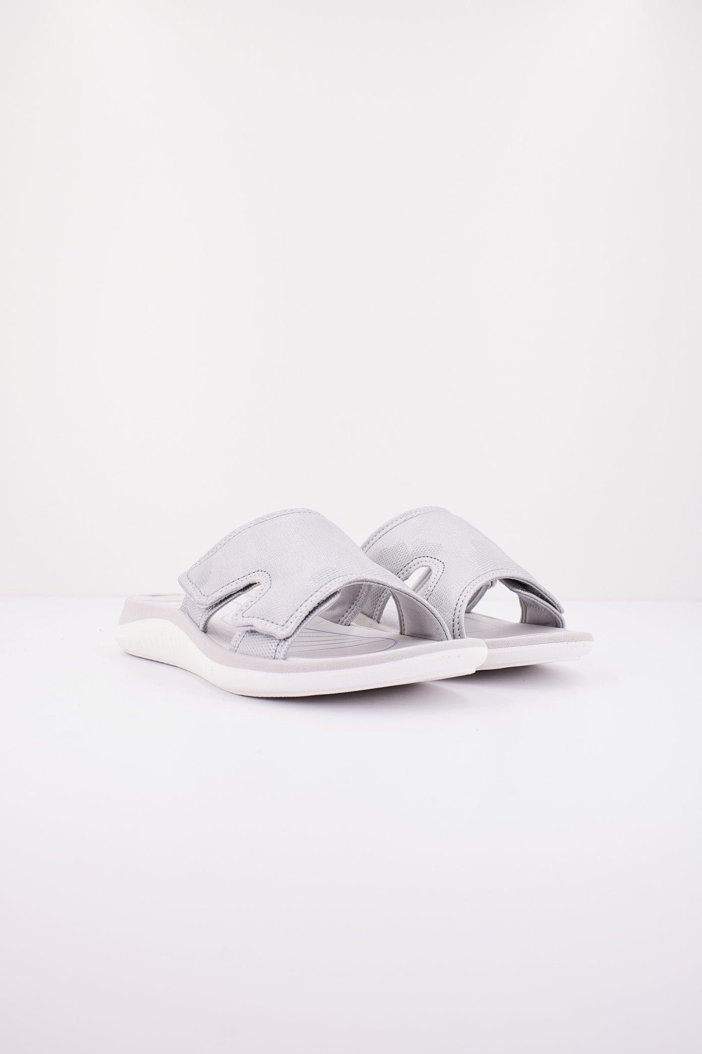 CLARKS GLIDE BAY  en color PLATA  (2)