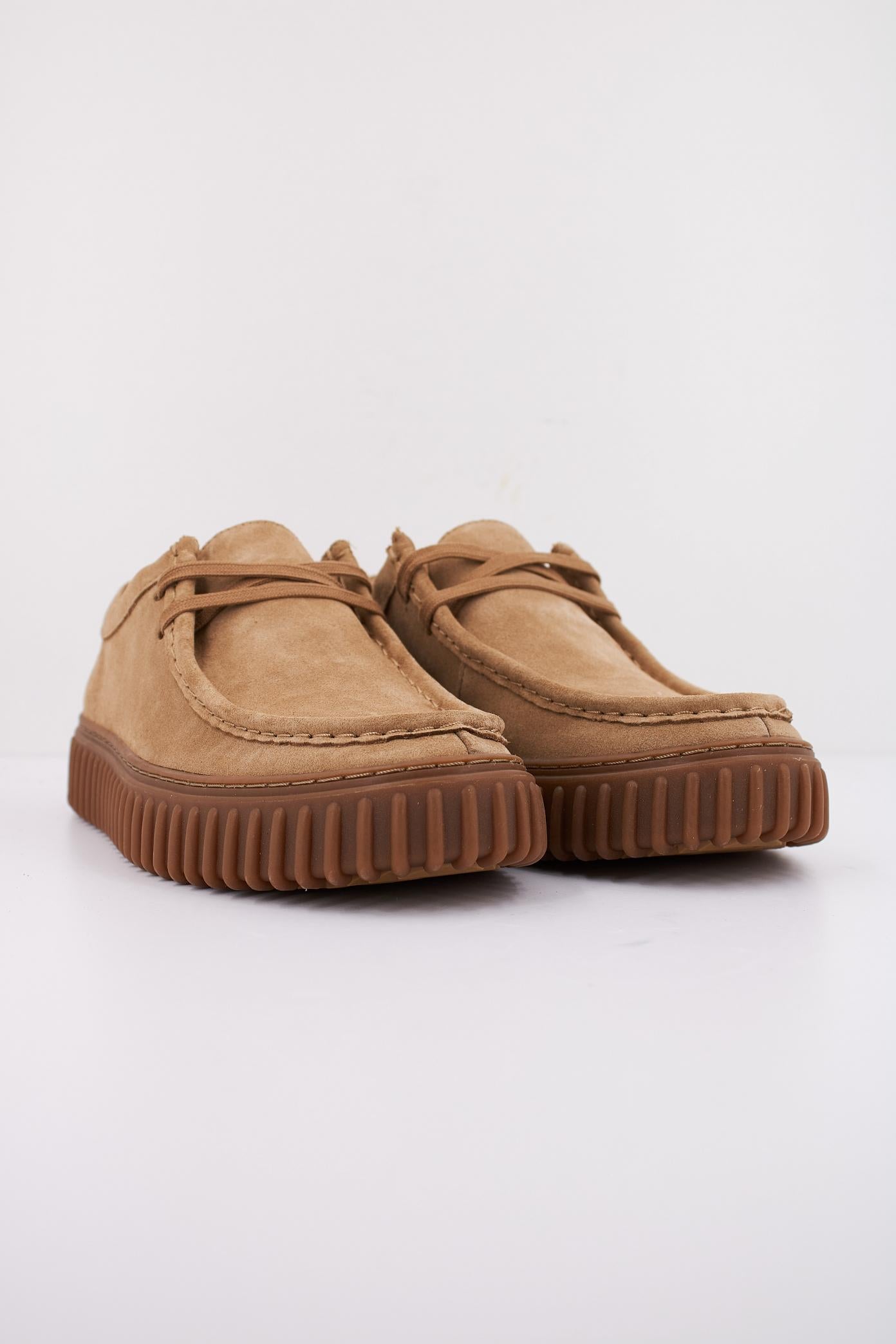 CLARKS TORHILL LO en color MARRON CLARO  (2)