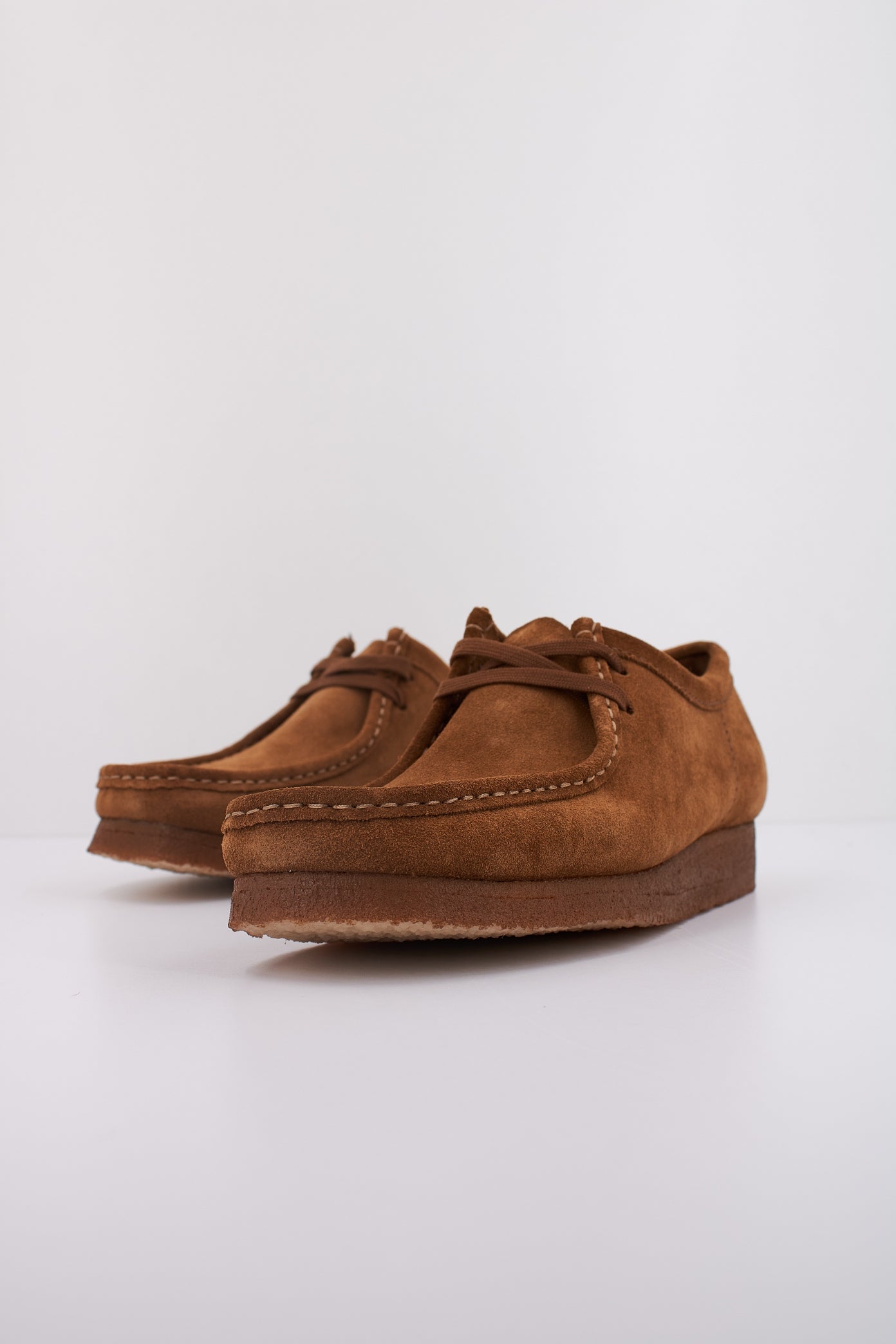 CLARKS WALLABEE en color MARRON  (2)
