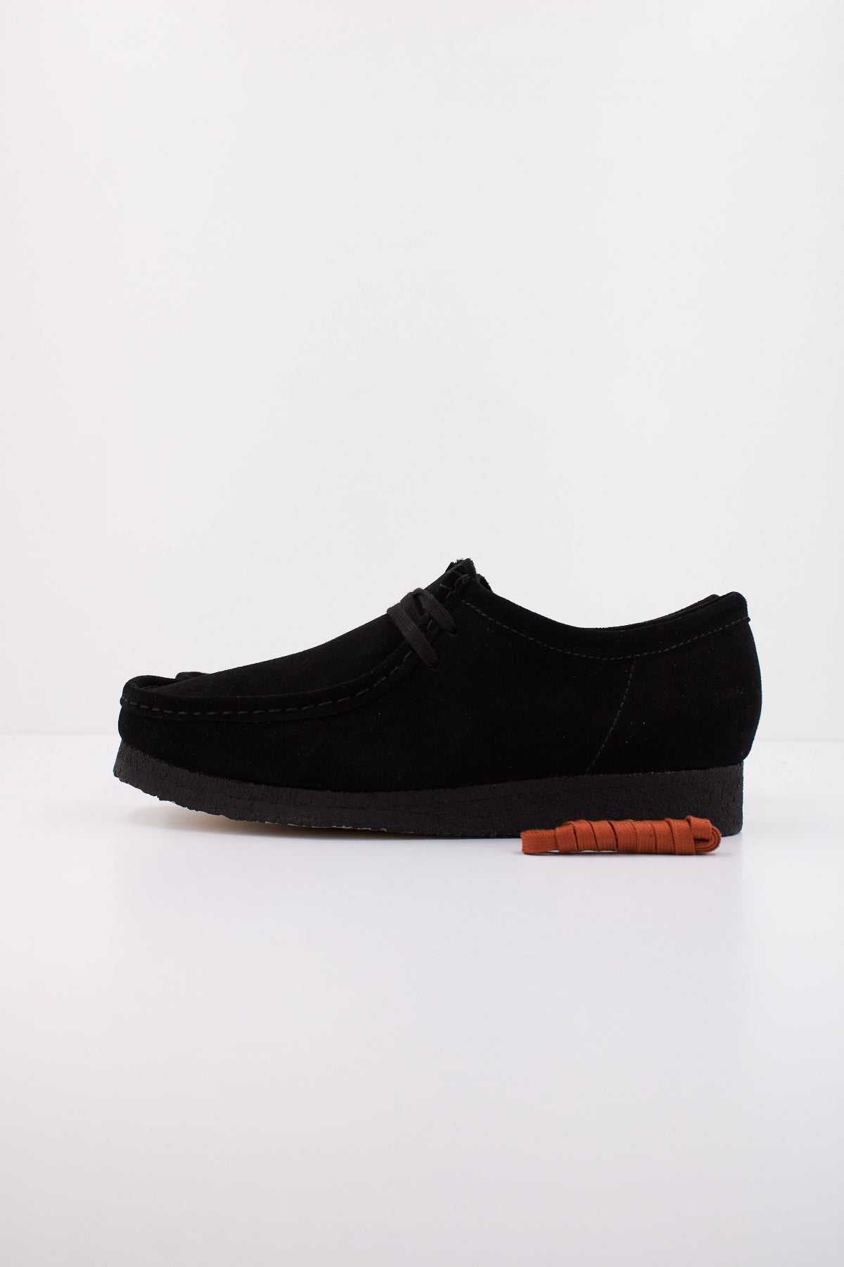 CLARKS WALLABEE en color NEGRO  (1)