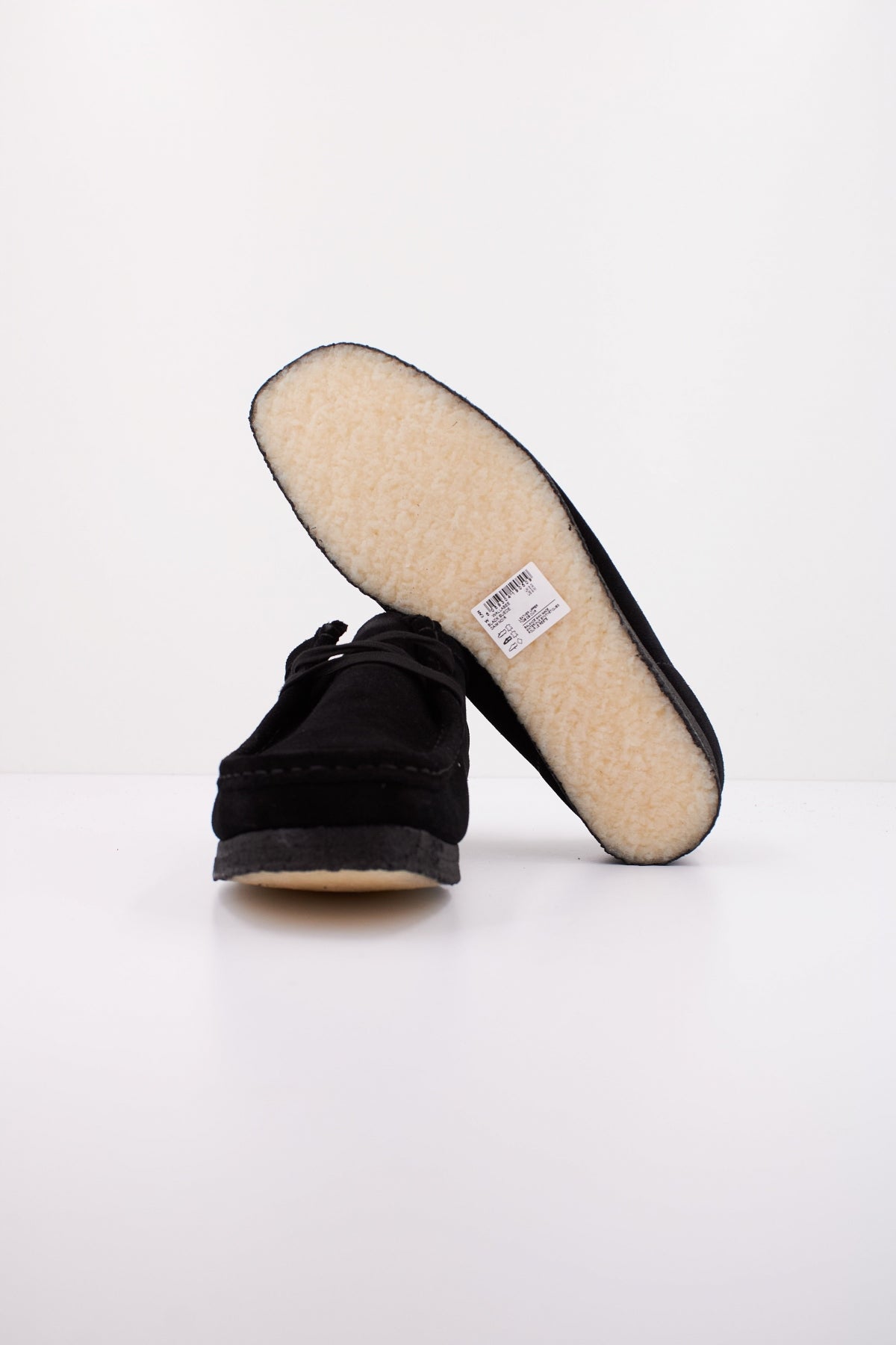 CLARKS WALLABEE en color NEGRO  (5)