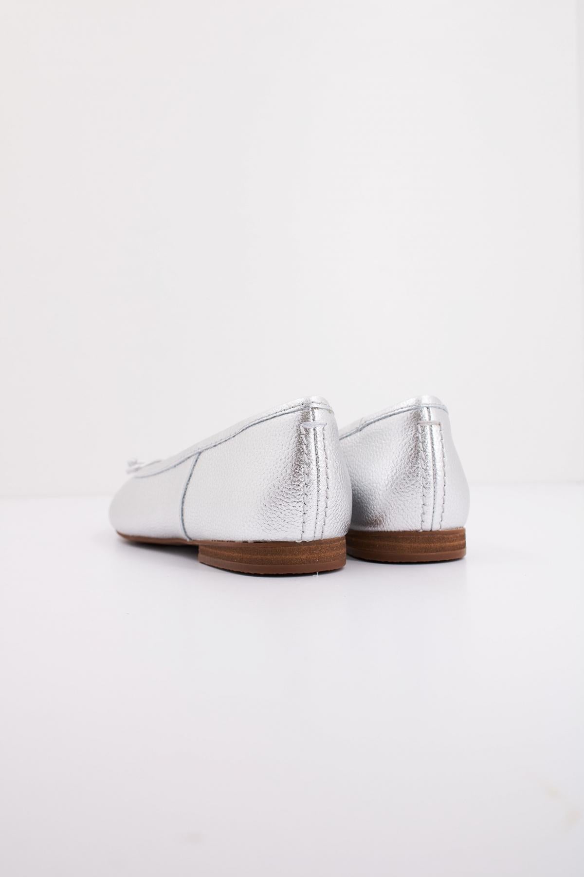 CLARKS FAWNA LILY en color PLATA  (4)
