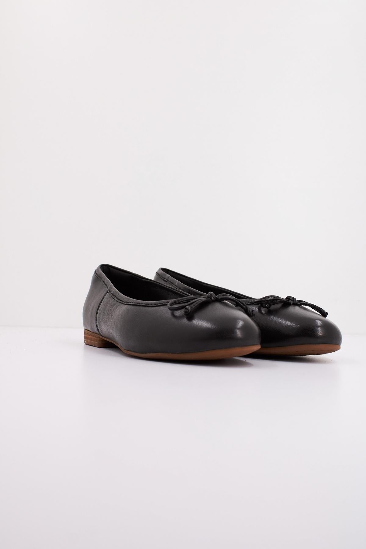 CLARKS FAWNA LILY LEATHER en color NEGRO  (2)