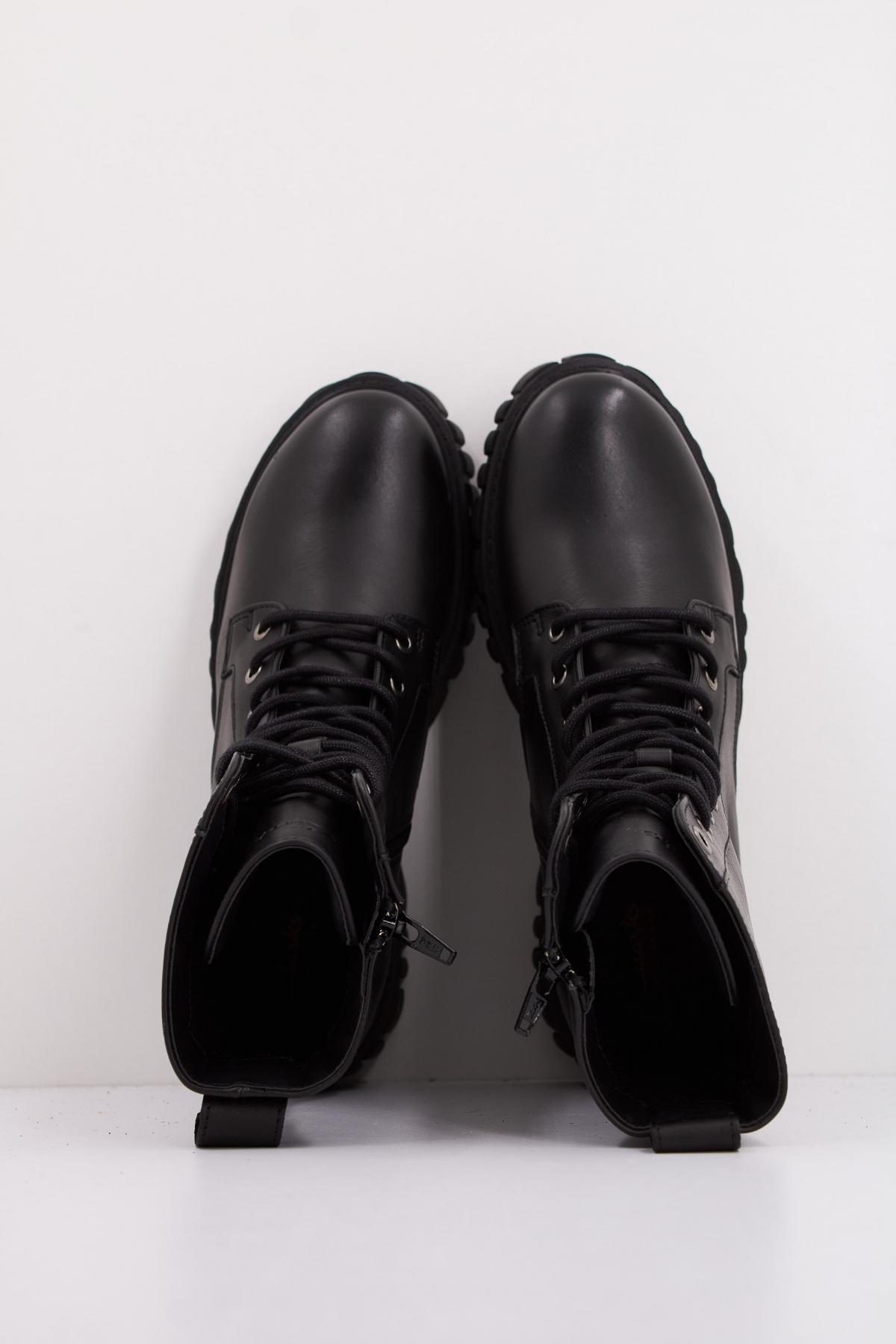 CLARKS PAGE LACE en color NEGRO  (3)