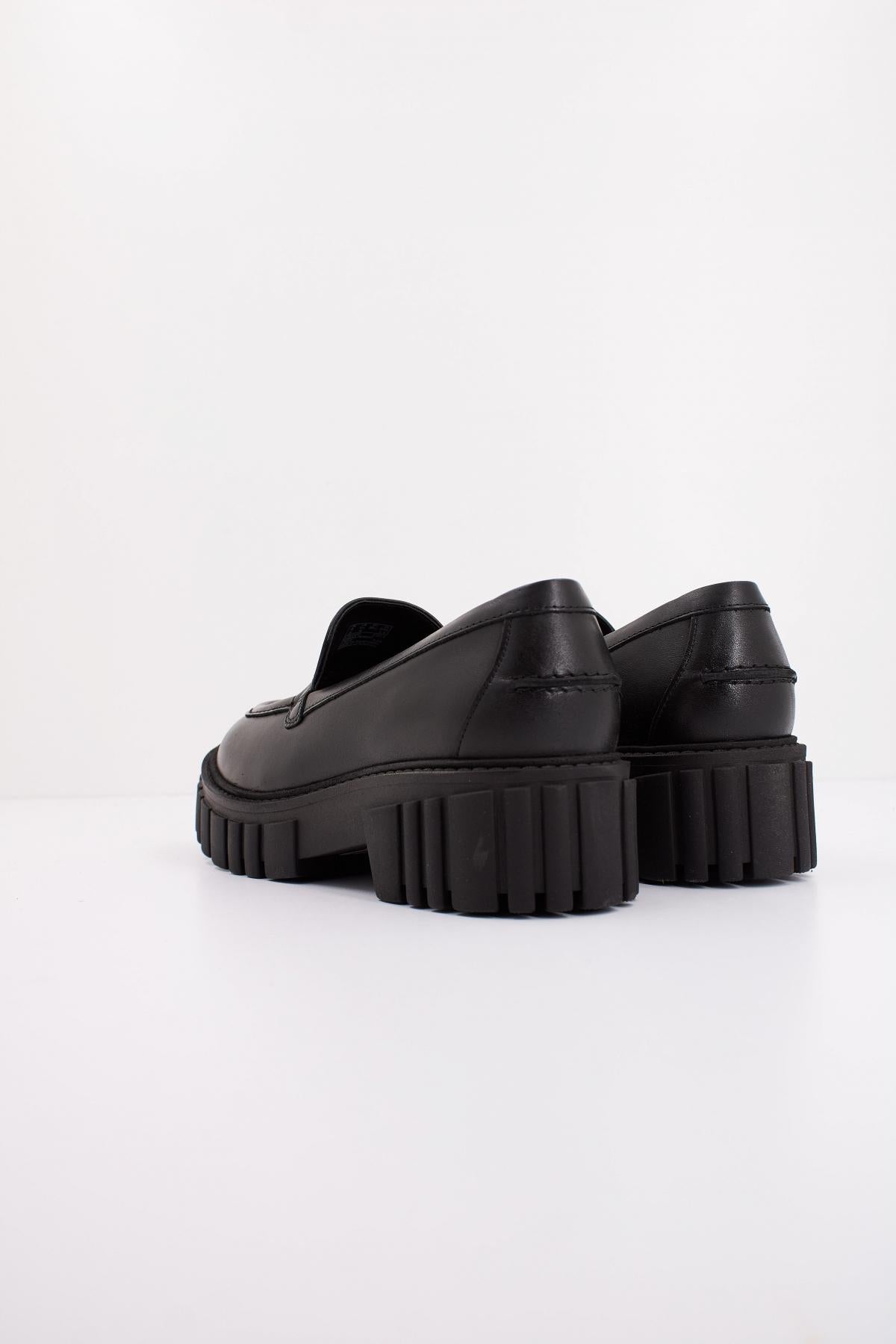 CLARKS  PAGE LOAFER LEATHER en color NEGRO  (4)