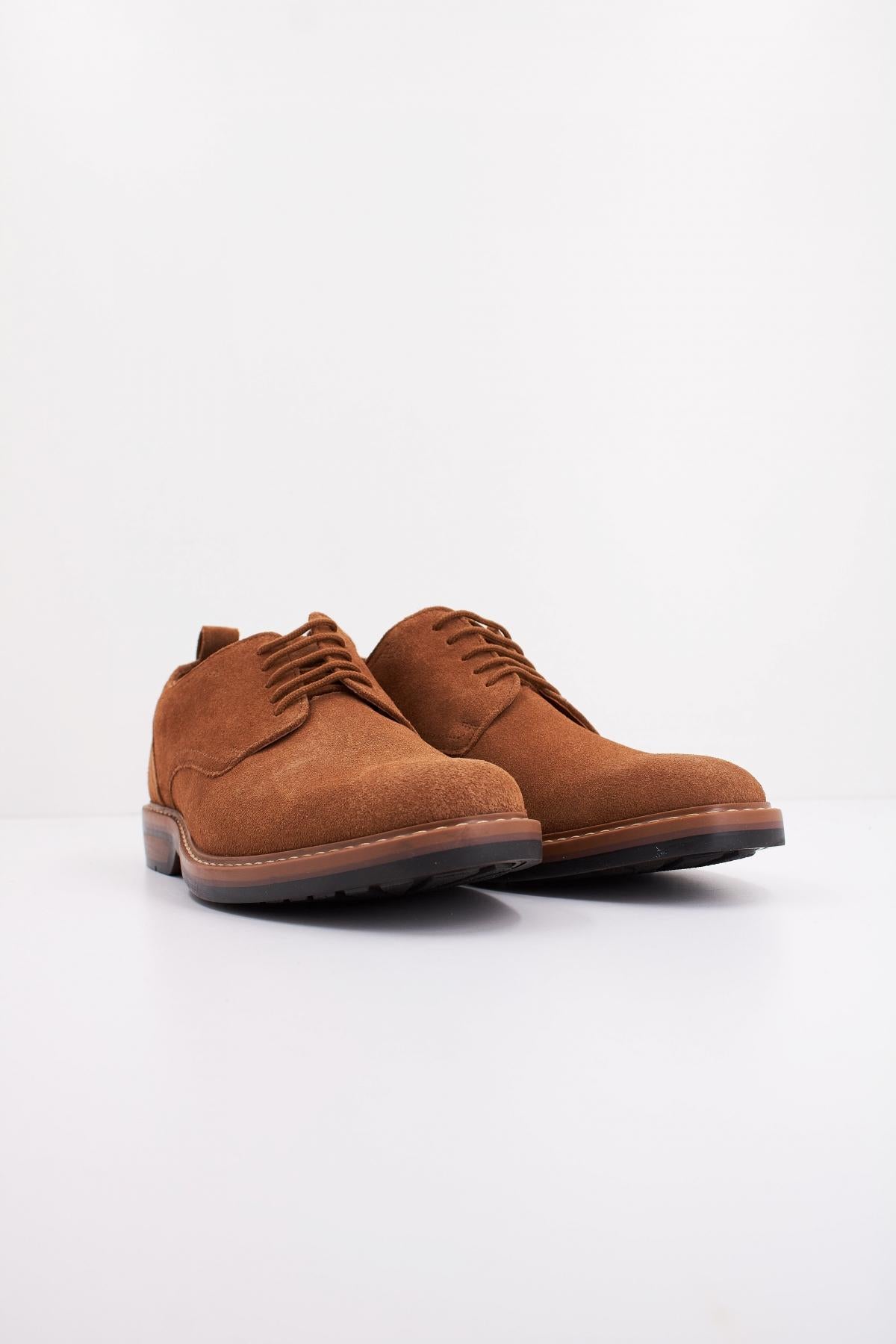 CLARKS  ALDWIN LACE SUEDE en color MARRON  (2)