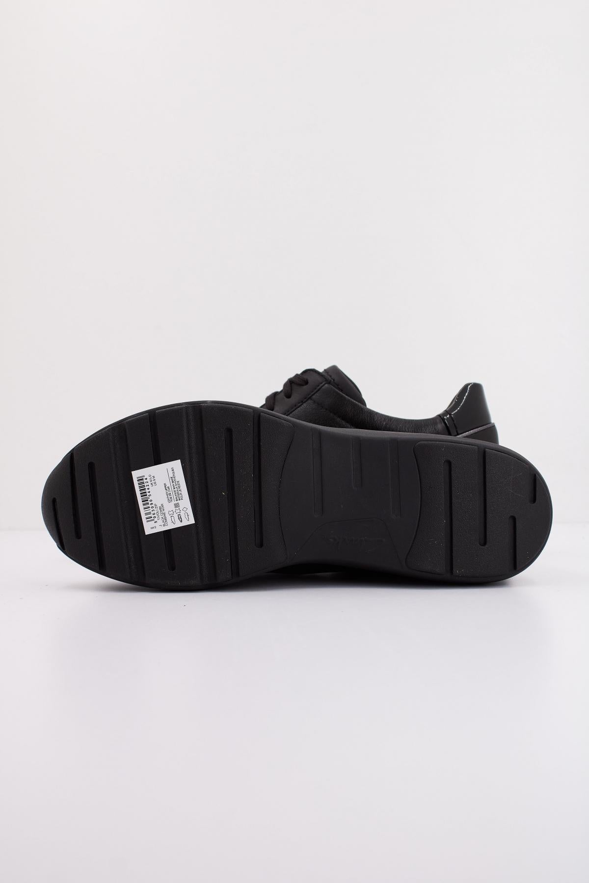 CLARKS TIVOLI ZIP en color NEGRO  (5)