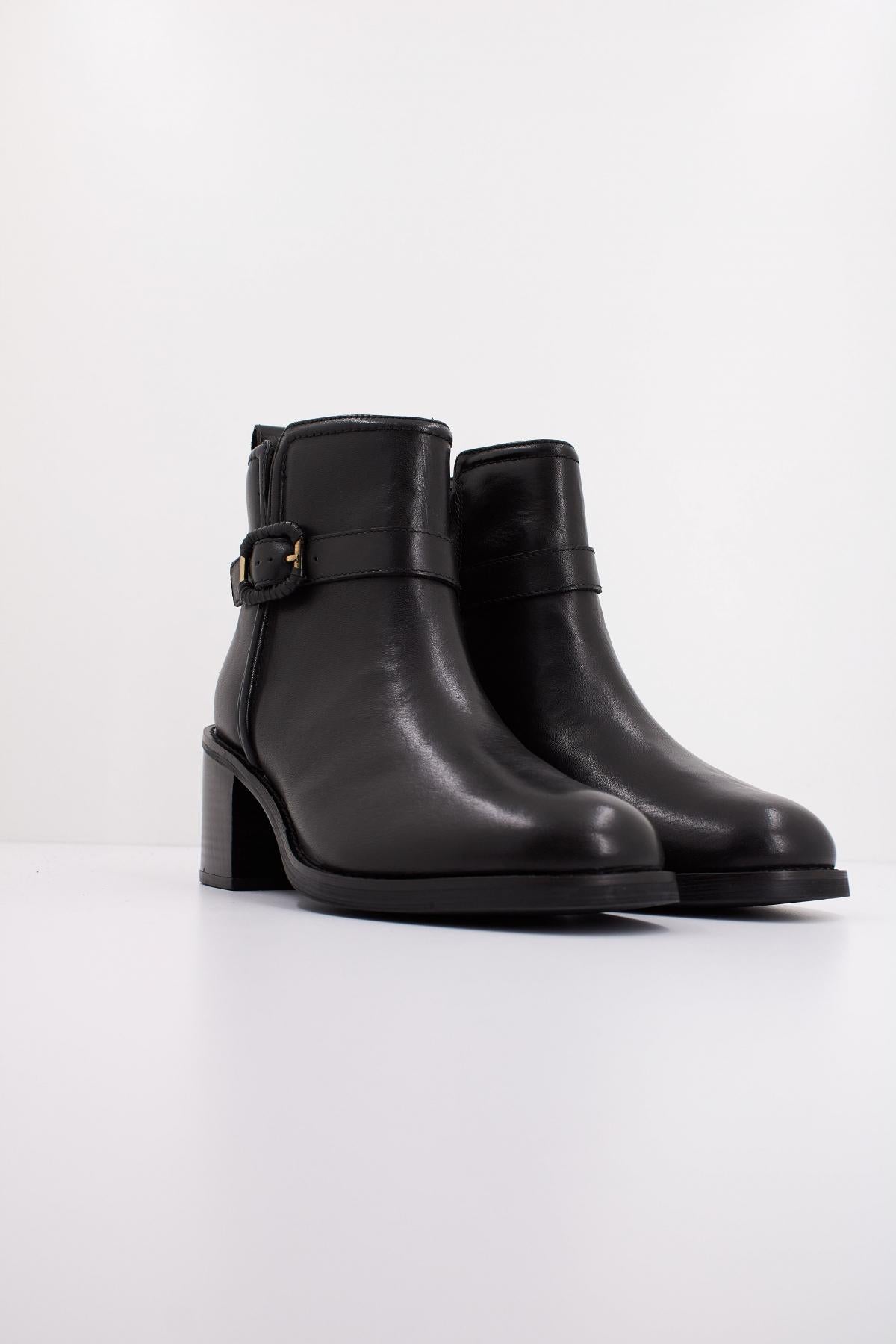 CLARKS CHAMBERLY TRIM en color NEGRO  (2)