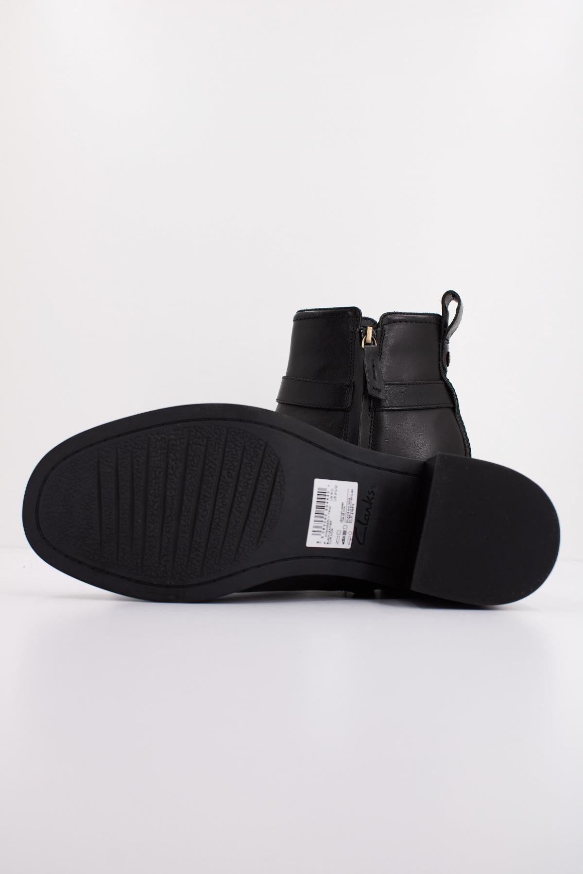 CLARKS CHAMBERLY TRIM en color NEGRO  (5)