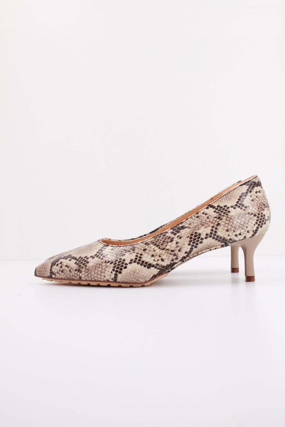 CLARKS ADELA COURT LEA en color ANIMAL PRINT  (1)